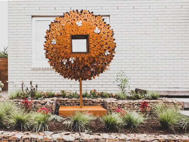 Avenue apartments Metal Sculpture